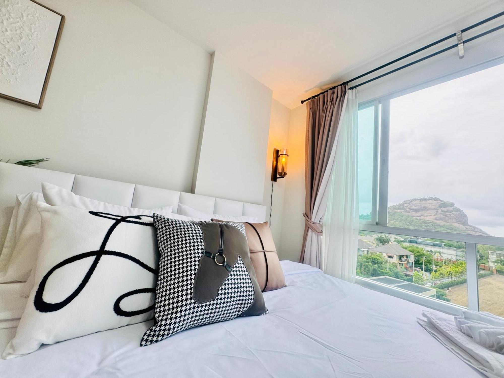 Sea&Mountain View,5 Mins Walk To Famous Beach With King Size Bed HHQ Buitenkant foto