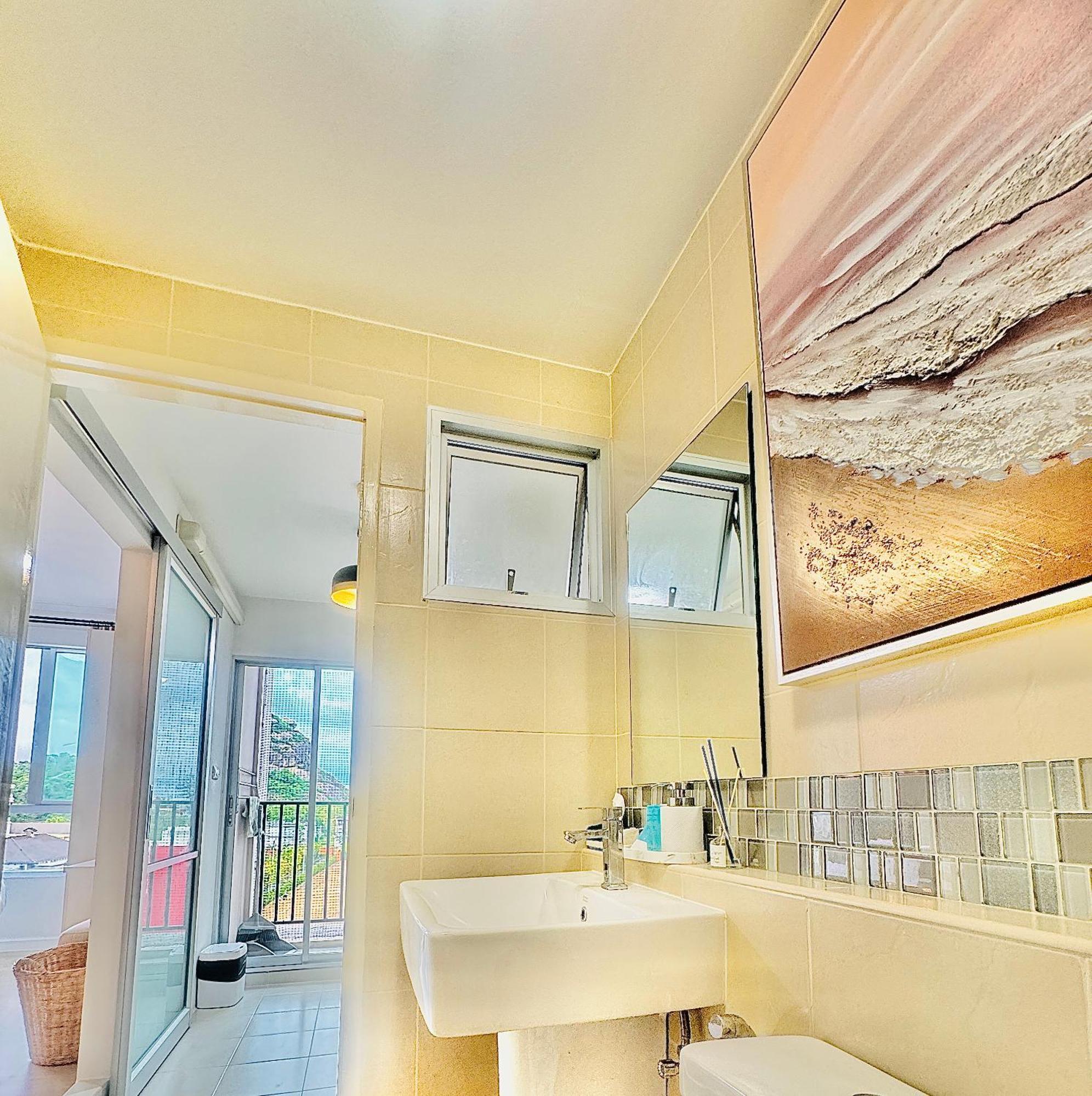 Sea&Mountain View,5 Mins Walk To Famous Beach With King Size Bed HHQ Buitenkant foto