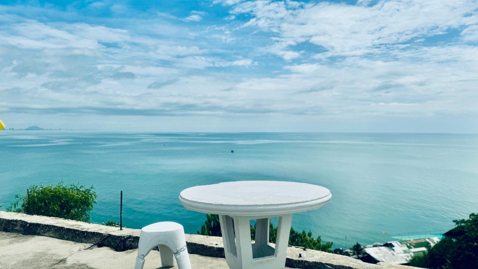 Sea&Mountain View,5 Mins Walk To Famous Beach With King Size Bed HHQ Buitenkant foto